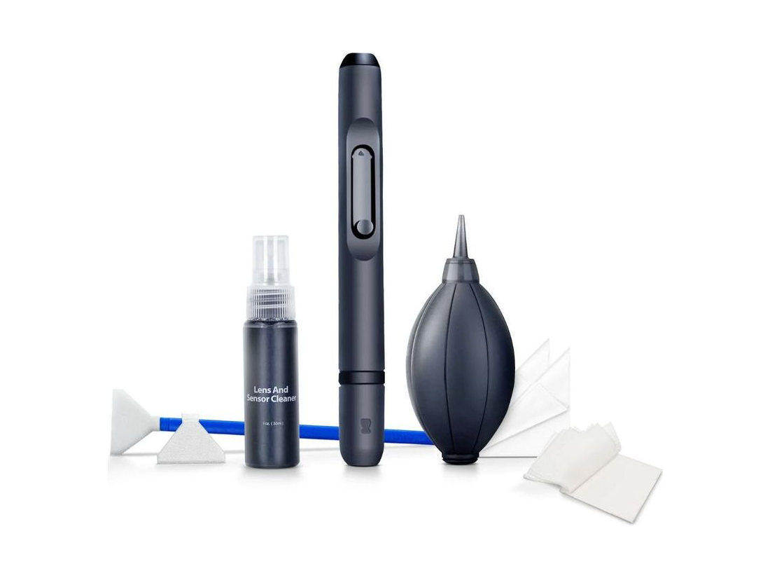 Digitek DCK-003 seven-in-one camera cleaning kit with blower, brush, and wipes